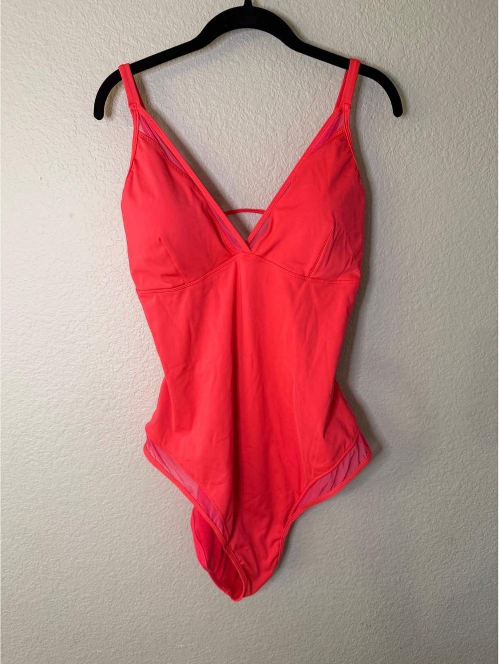 TA3 2X Meshy XLong. Hot Coral. Full coverage.
